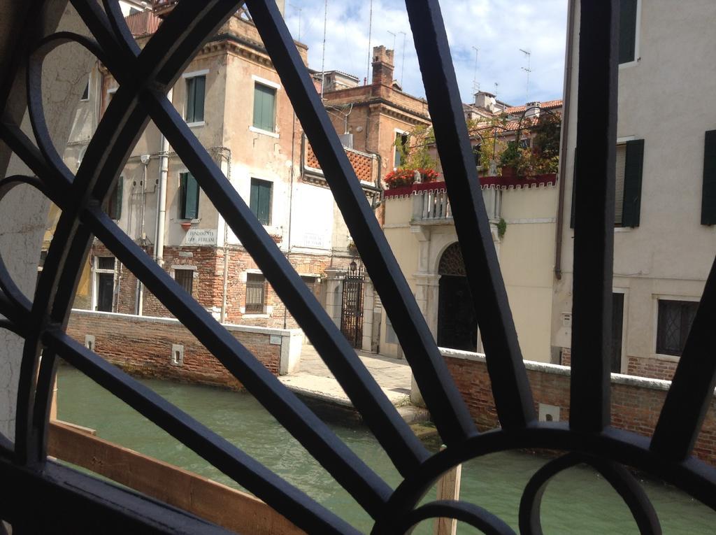 Ca Dei Libri Apartamento Veneza Exterior foto