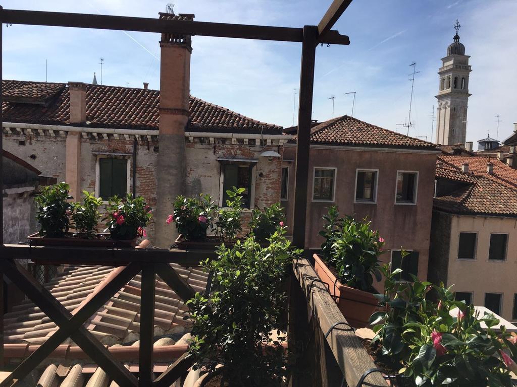 Ca Dei Libri Apartamento Veneza Exterior foto